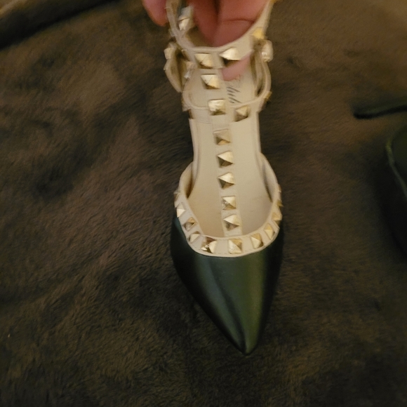 Dazzling heels - Picture 9 of 11